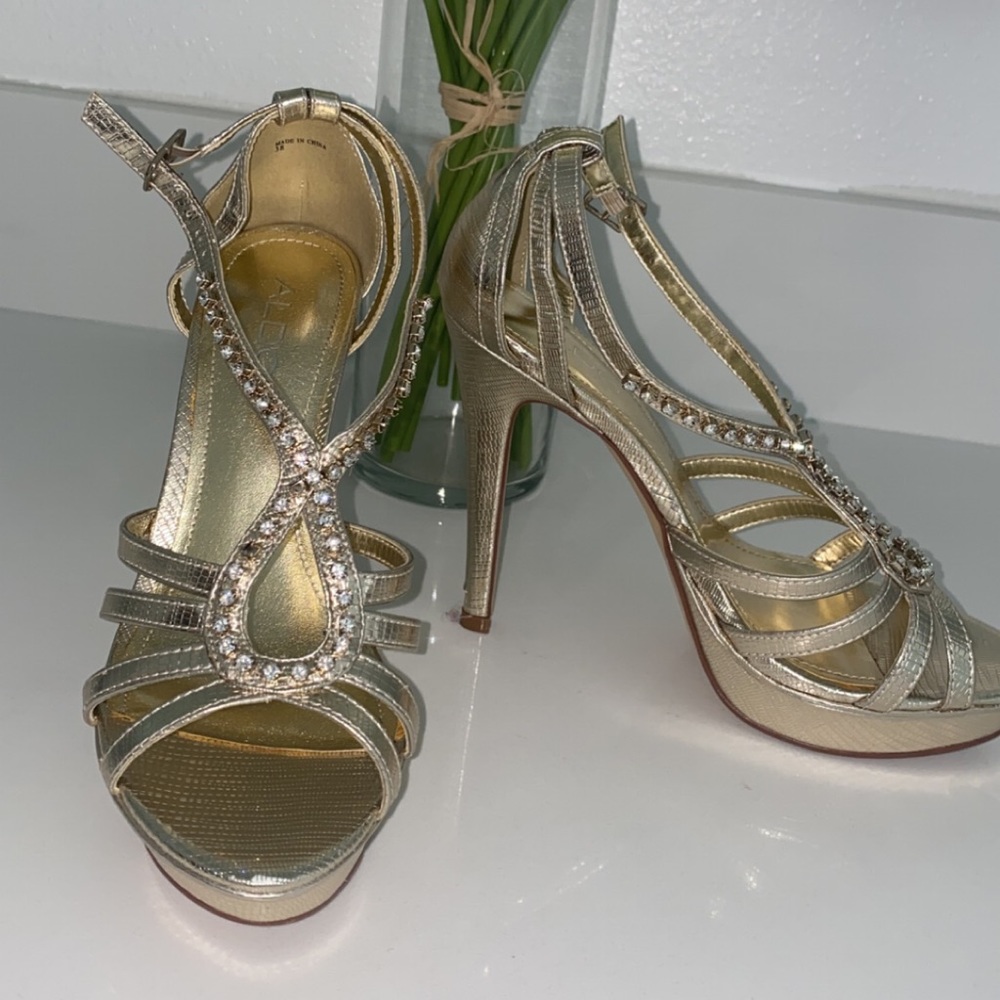 Aldo gold heels